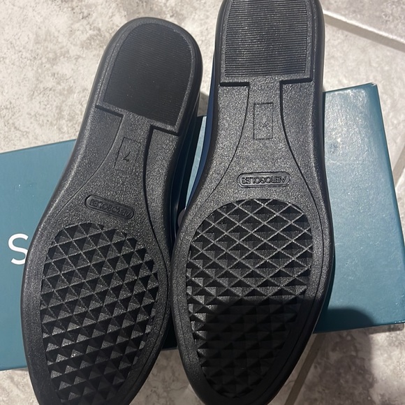 Aerosoles Big Bet Ballet Flat, Navy, Size 7 W - Picture 3 of 3